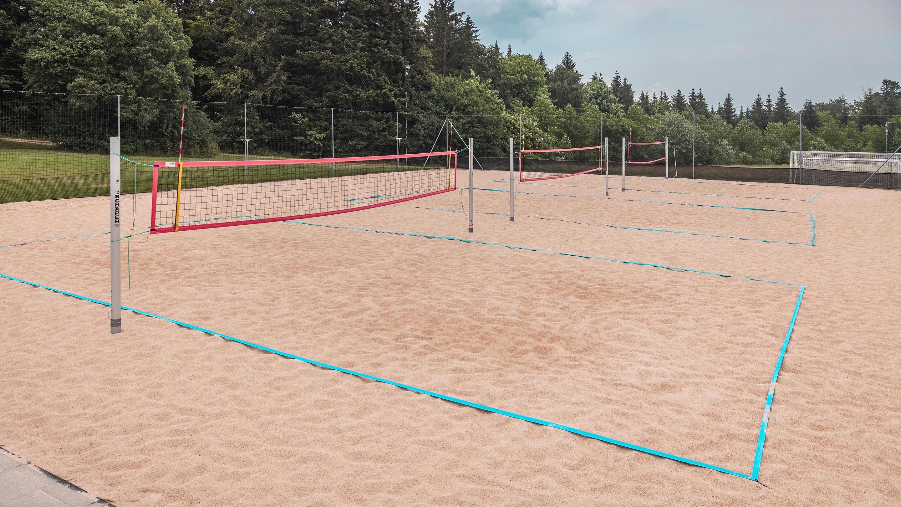 Sandplatz Beachvolleyball-Feld End der Welt in Magglingen