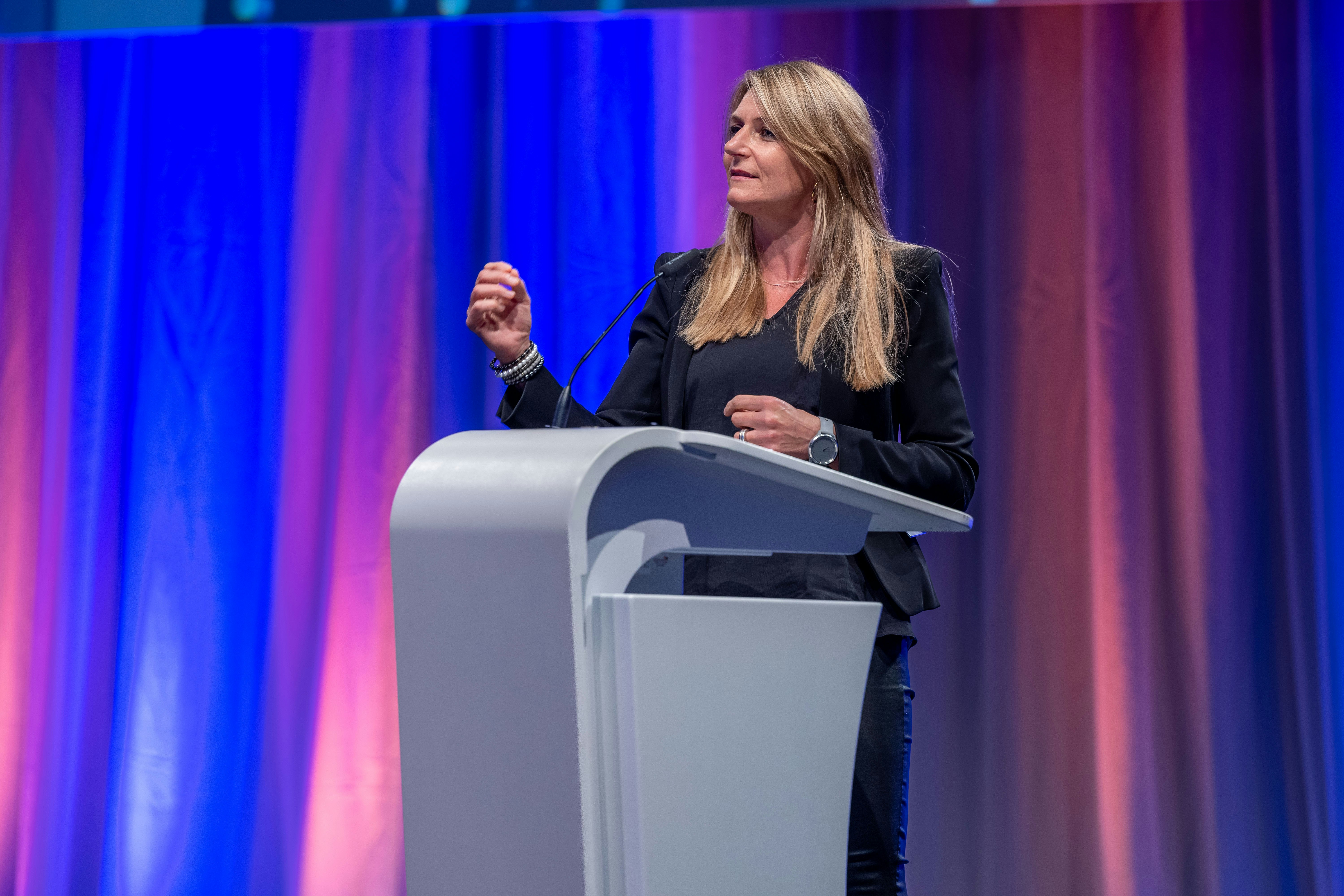 Béatrice Wertli, Direktorin des Schweizerischen Turnverbands STV, zeigte die Verbindung zwischen dem Verband und J+S auf.
Foto: BASPO / Ueli Känzig
