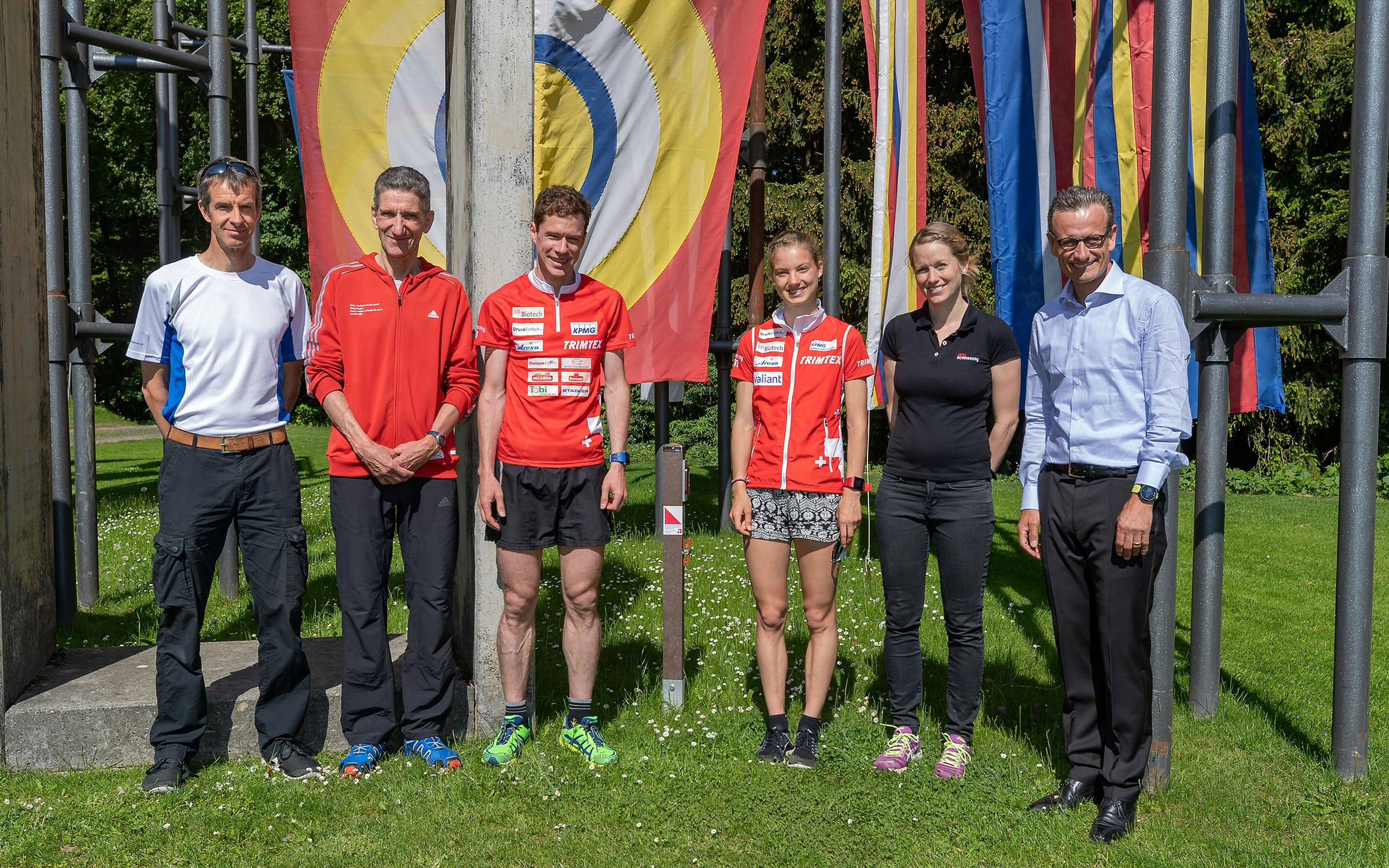 Eröffnung der permanenten OL-Anlage des BASPO in Magglingen. (Von links) Christian Aebersold, Bernard Martin, Daniel Hubmann, Simona Aebersold, Ines Brodmann und Mathias Remund. Foto: BASPO / Ueli Känzig