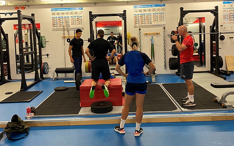 Fussball Nati SpiSpo RS Konditrainer Oliver Riedwyl im Konditraining in Magglingen