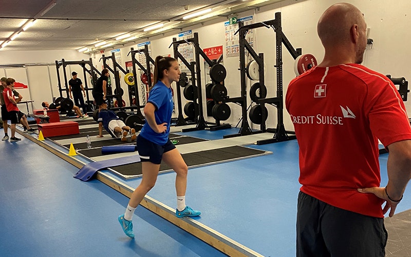 Fussball Nati SpiSpo RS Konditrainer Oliver Riedwyl im Konditraining in Magglingen