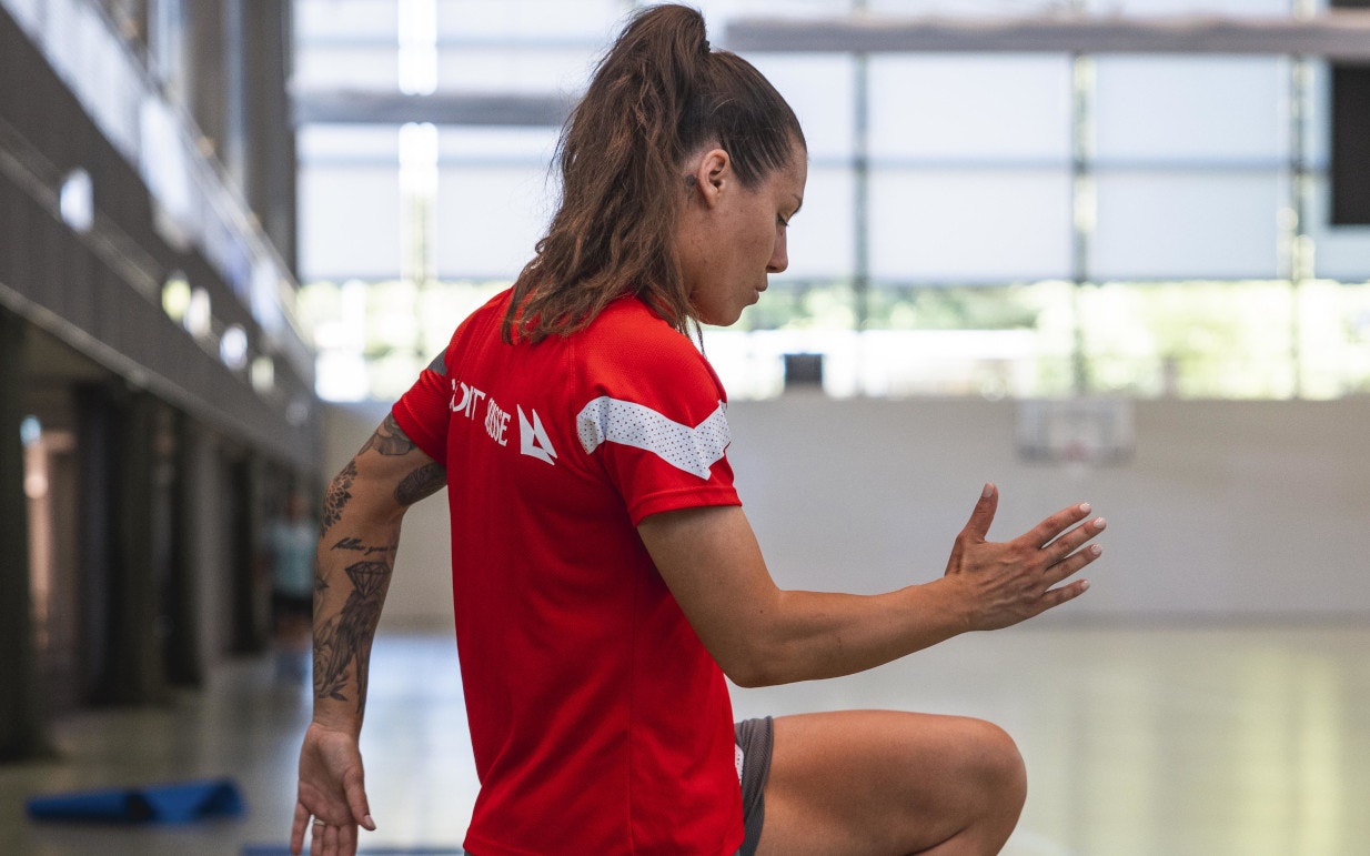 Schweizer Fussball-Nationalmannschaft der Frauen befindet sich in Magglingen im Trainingslager zur Vorbereitung auf die Weltmeisterschaft. Am Dienstagnachmittag, 13. Juni 2023, führt die EHSM ab 16 Uhr im End der Welt mit den Spielerinnen Leistungstests durch.
Foto: BASPO / Charlène Mamie