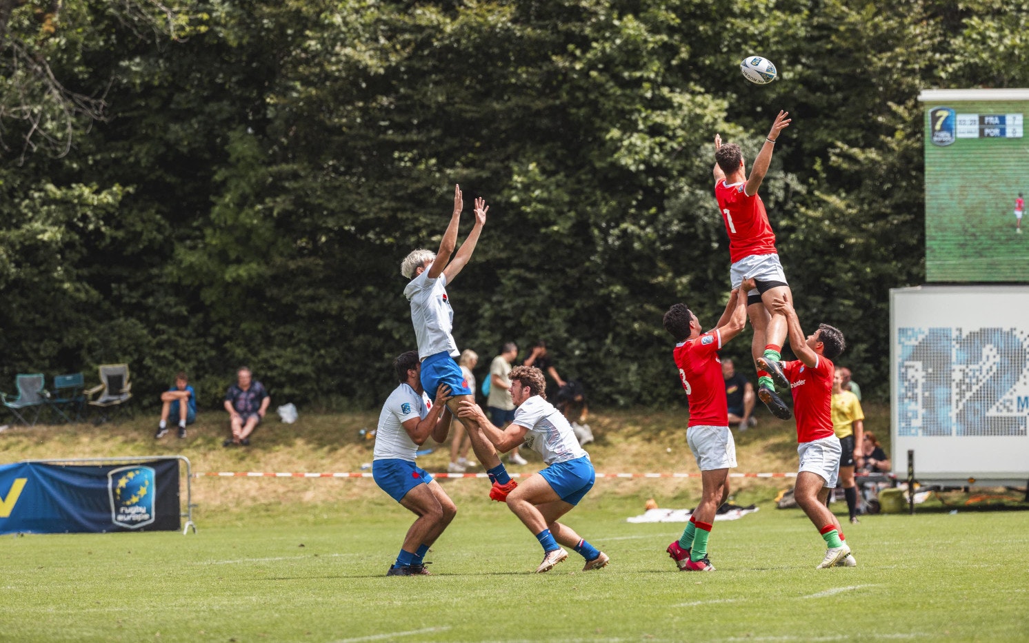 Rugby Europe Sevens U18 Championship - also der Europameisterschaft im 7er Rugby der unter 18 Jährigen Jungs - welche am  Wochenende vom 15-16 Juli in Magglingen stattfindet.


Foto: BASPO / Charlène Mamie