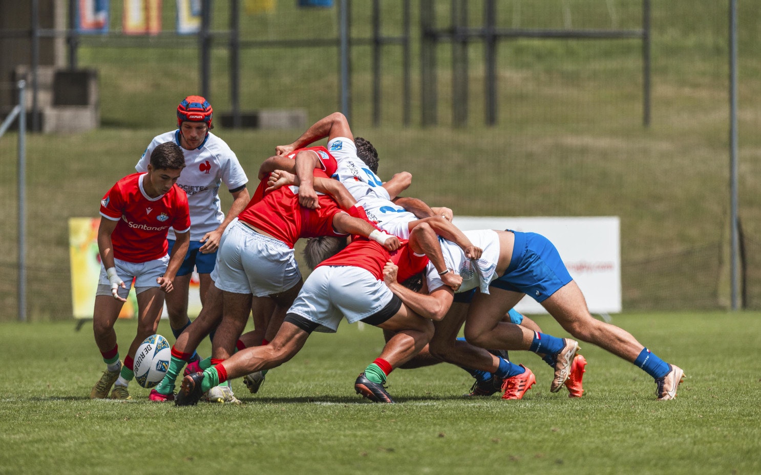Rugby Europe Sevens U18 Championship - also der Europameisterschaft im 7er Rugby der unter 18 Jährigen Jungs - welche am  Wochenende vom 15-16 Juli in Magglingen stattfindet.


Foto: BASPO / Charlène Mamie